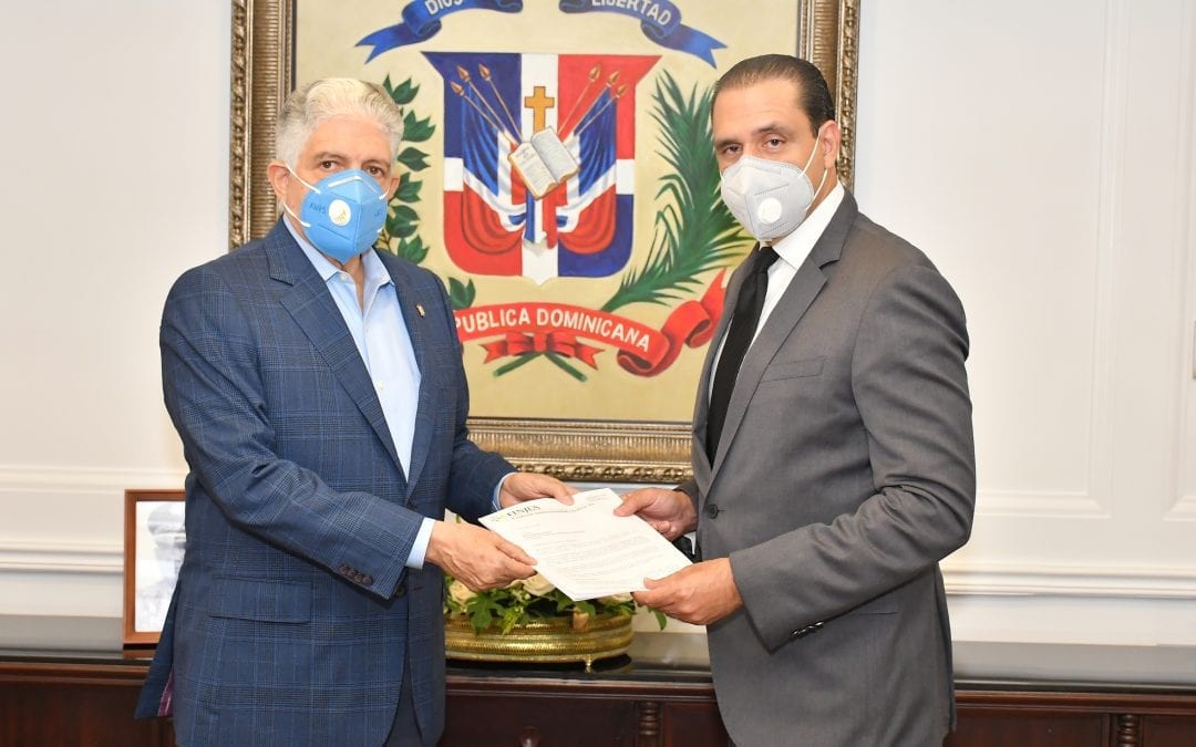 Vicepresidente ejecutivo de FINJUS visita al Presidente del Senado