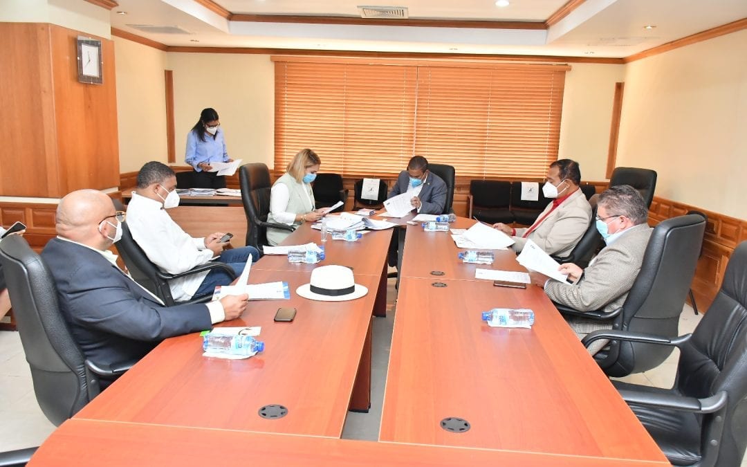 Conocen Resolución para detener proyecto minero en Parque Manolo Tavárez Justo