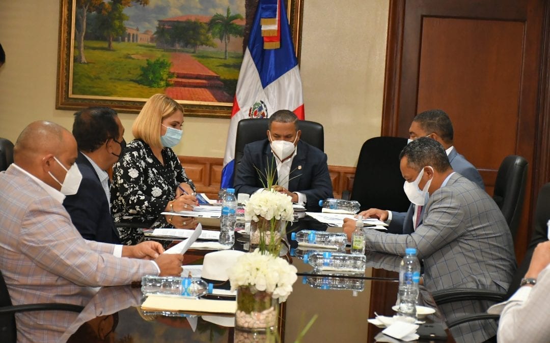 Comisión Permanente de Medio Ambiente y Recursos Naturales acuerda rendir un informe favorable a la resolución que solicita intervención vertedero de Las Terrenas