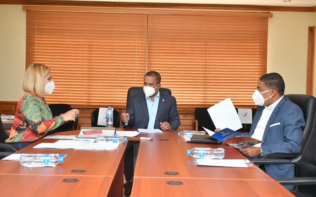 Comisión Permanente de Recursos Naturales y Medio Ambiente trata iniciativas pendientes