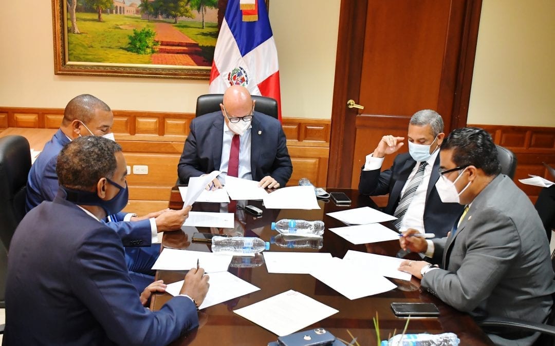 Comisión de Relaciones Exteriores del Senado de la República estudia iniciativas pendientes