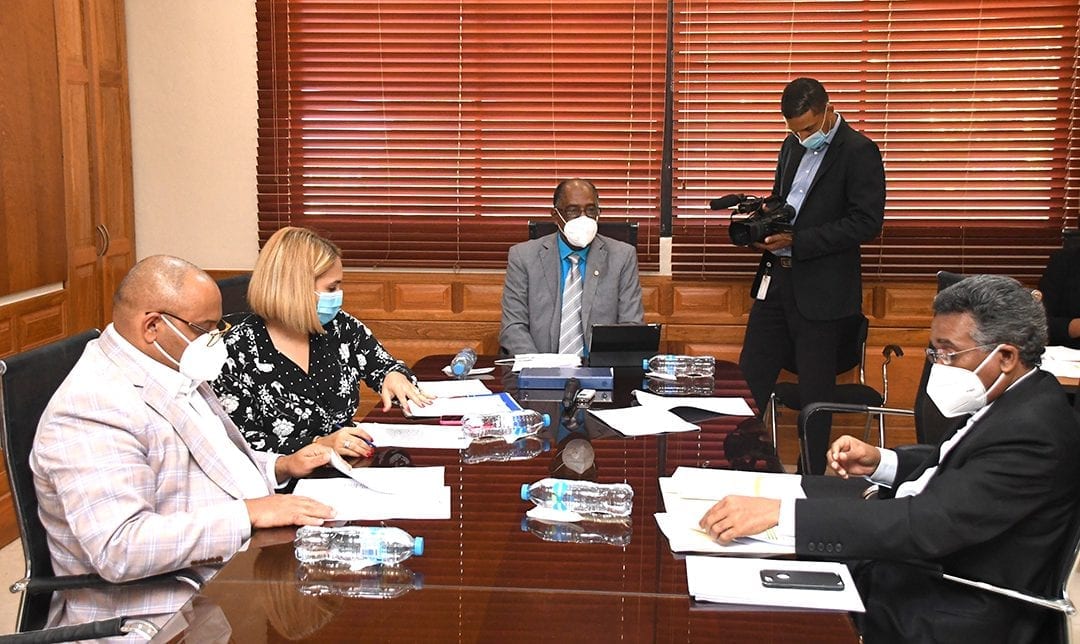 Comisión Permanente de Educación rendirá informe favorable sobre el proyecto de ley que ordena la Creación de Aulas con el Sistema Braille