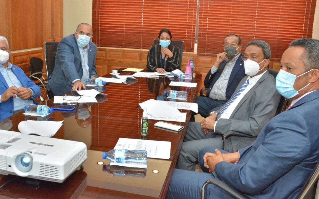 Senadores estudian contrato de préstamo para ser utilizados en el financiamiento del Programa de Política de Desarrollo en Apoyo a la Respuesta de R.D a la Crisis de la COVID-19