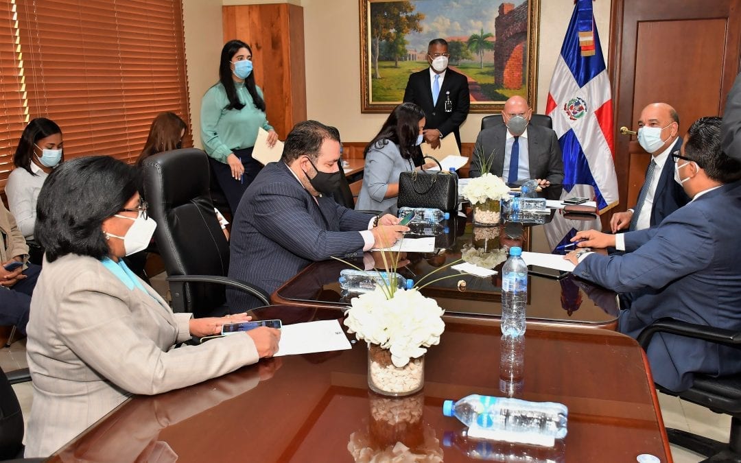 La Comisión de Relaciones Exteriores y Cooperación Internacional se reúne para la aprobación de nombramientos diplomáticos