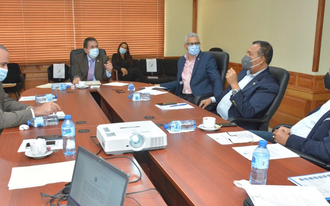 Senadores analizan iniciativas donde solicitan al Gobierno la construcción de obras en diferentes provincias