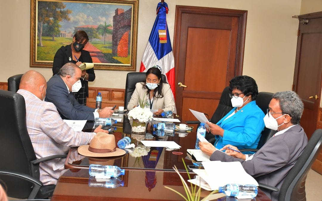 Comisión de Salud del Senado rendirá informe favorable a resolución que solicita la creación de comisión que investigue el estado actual e inversión del hospital de Dajabón