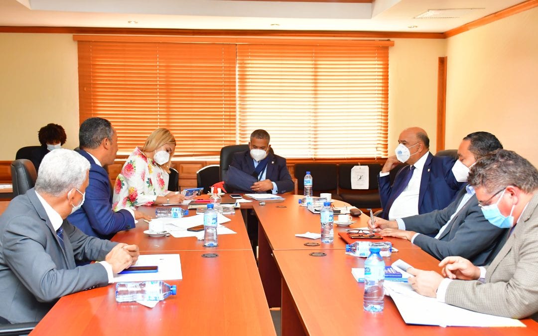 Comisión de Recursos Naturales y Medio Ambiente del Senado solicita a la Alcaldía de SDO que explique proyectos que tiene en parque Mirador del Oeste