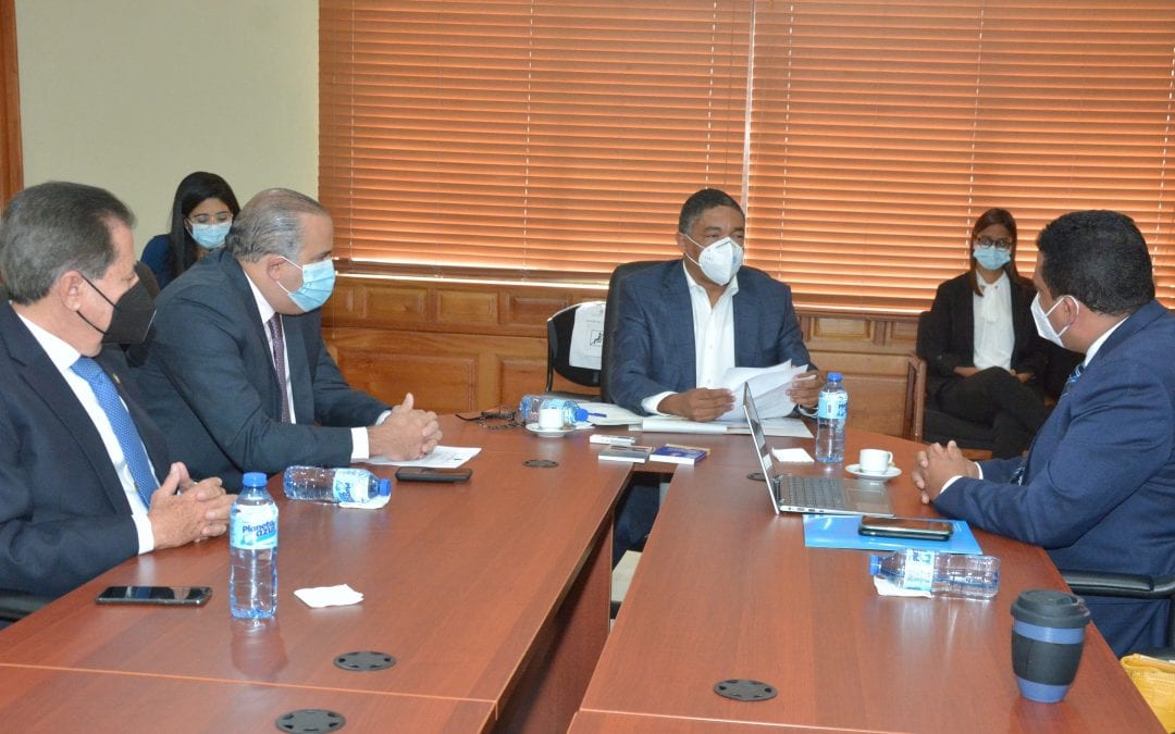 Comisión de Ética del Senado recibe visita del titular de la Dirección General de Compras y Contrataciones, Carlos Pimentel