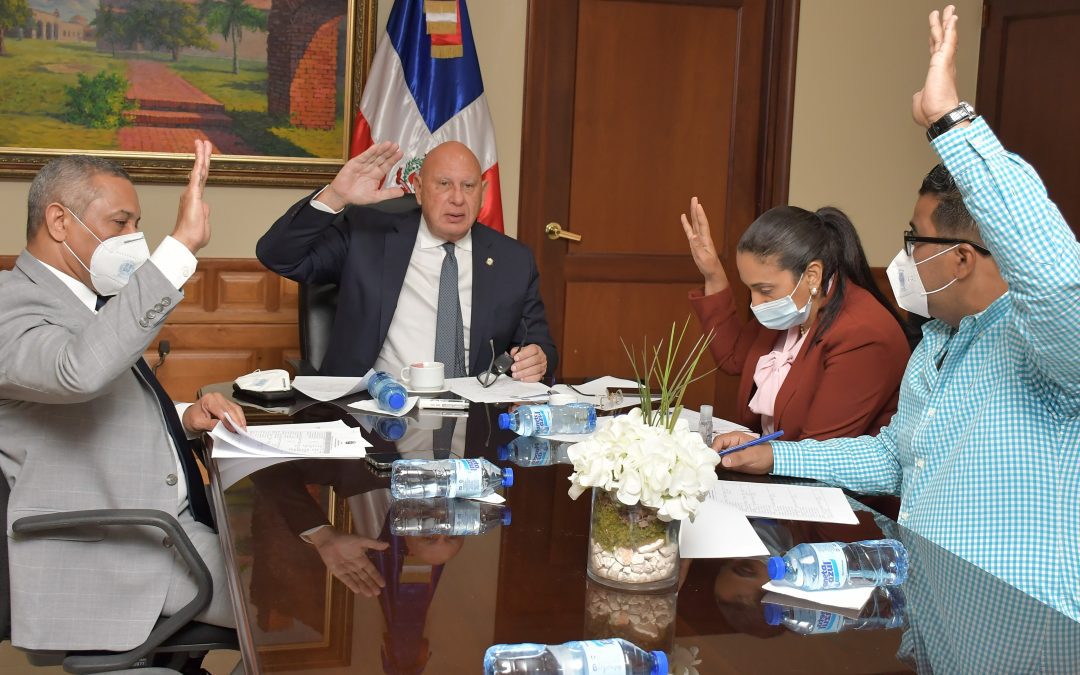 Comisión de Relaciones Exteriores trabaja en conformación de grupos parlamentarios