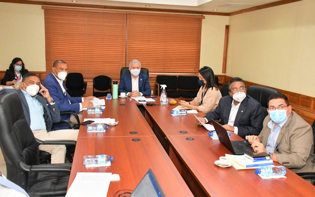 Continúan estudiando el Proyecto de Ley de fiscalización del Congreso