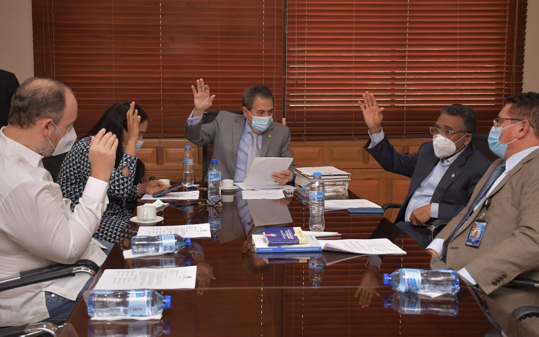 Solicitan incluir en el Presupuesto del 2022 partida para aumentar salario mínimo