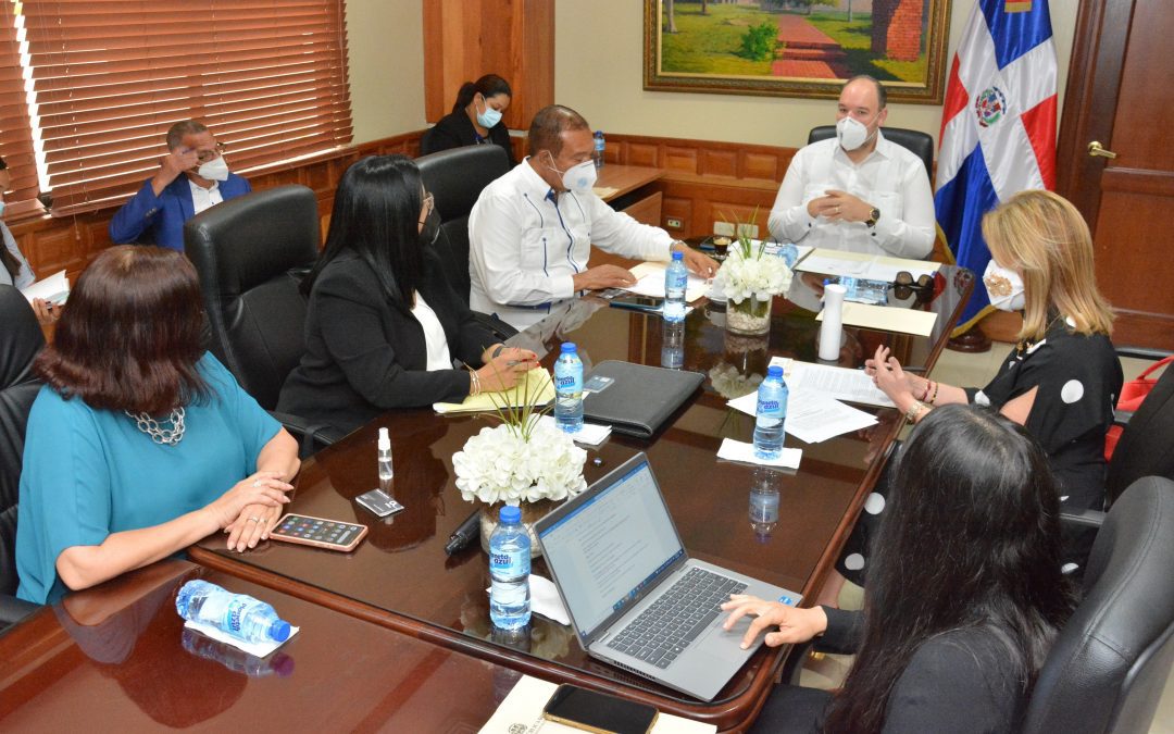 Empresariado expone ante comisión de senadores sus criterios sobre el proyecto de Ley de Ciberseguridad