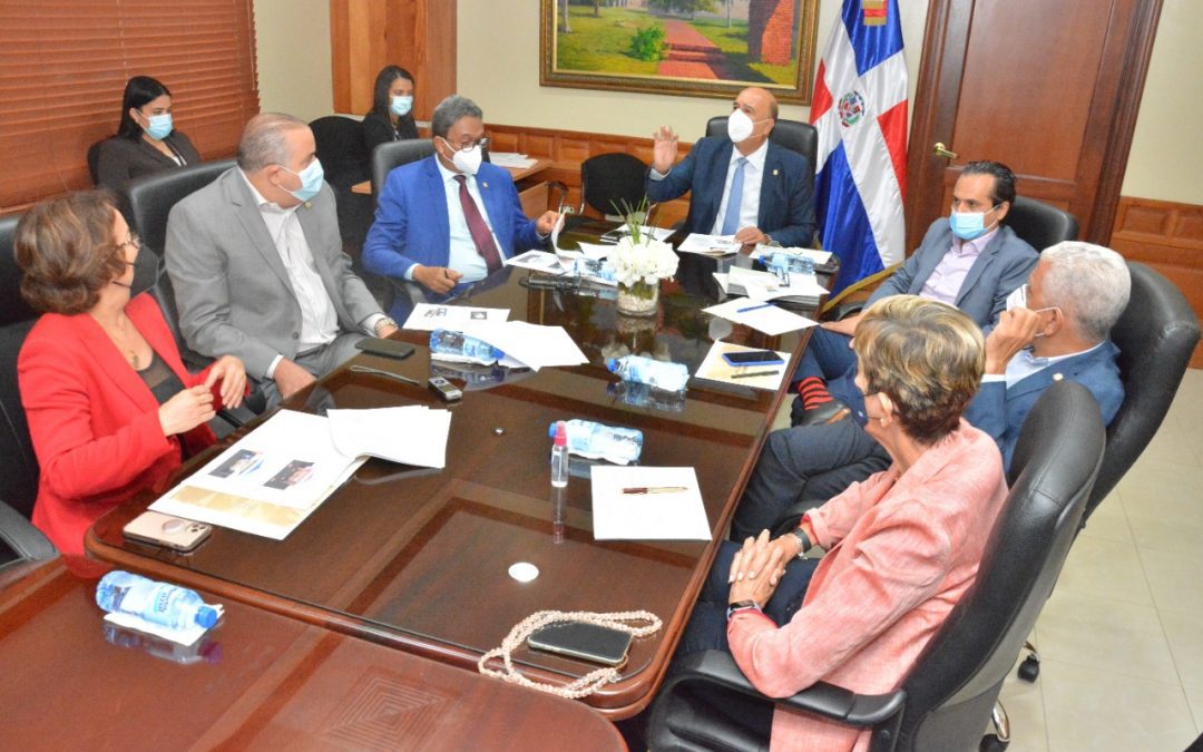 Comisión de Seguridad Social del Senado da seguimiento a entrega de ahorros en AFP a familiares de contribuyentes fallecidos