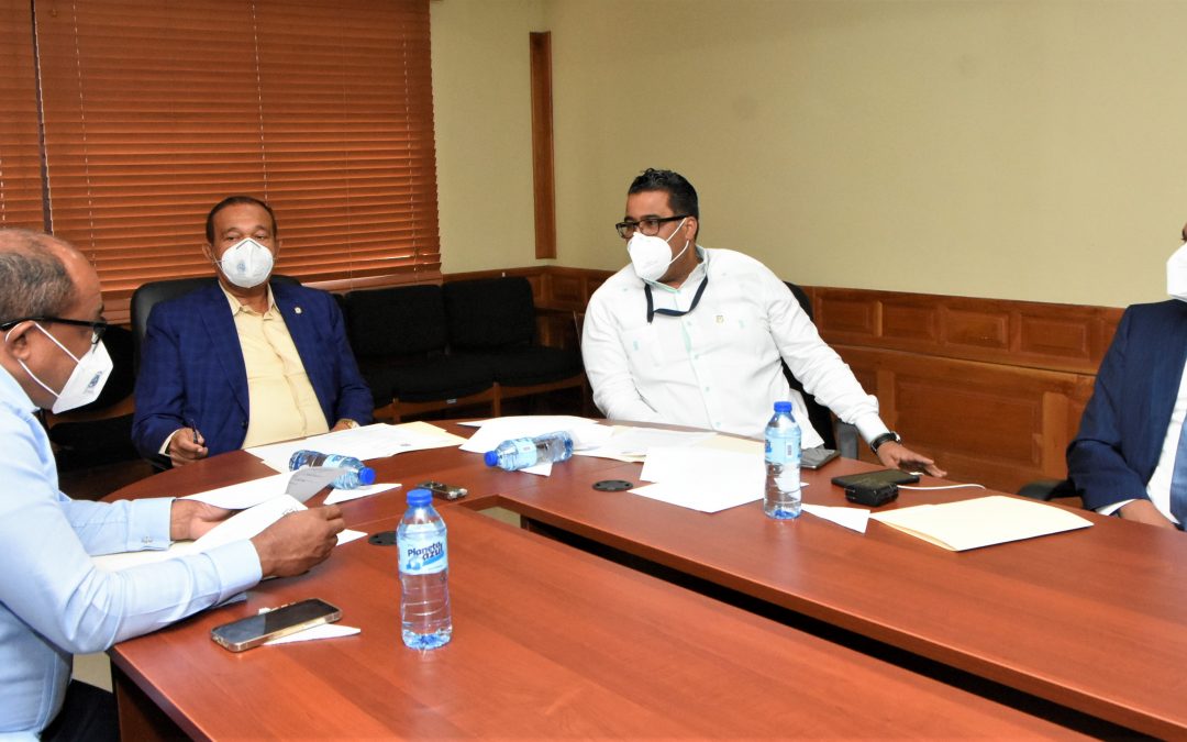 Avanzan Proyecto de Ley designa con el nombre de Ramón Matías Mella a la edificación del Ministerio de Defensa