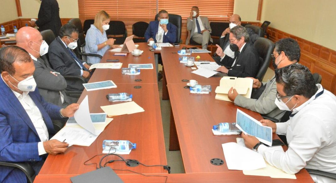 Mesa Redonda de los Países de la Mancomunidad RD opina sobre Proyecto del Ley que declara la Reserva Natural Romero