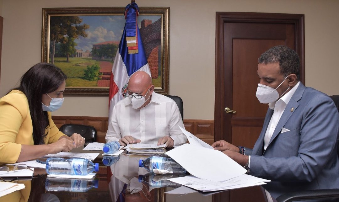 Comisión de Relaciones Exteriores del Senado rendirá informe favorable sobre los grupos de amistad