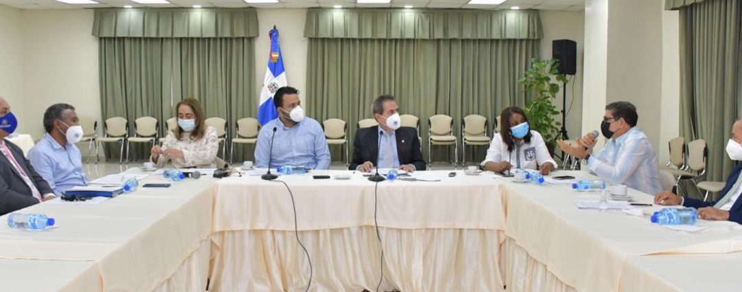 Comisión Bicameral para estudiar el proyecto de Ley de la Cámara de Cuentas establece metodología de trabajo