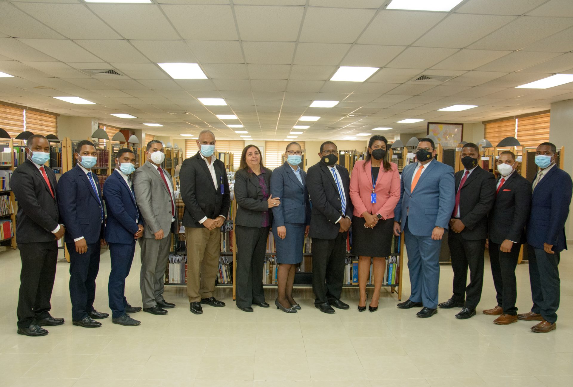 Representantes de la Iglesia Adventista recorren el Senado de la República en una visita guiada | Senado de la República Dominicana Representantes de la Iglesia Adventista recorren el Senado de la República en una visita guiada | Senado de la República Dominicana