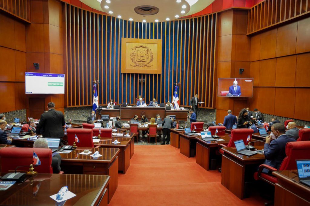 Senado aprueba 230 iniciativas legislativas 3