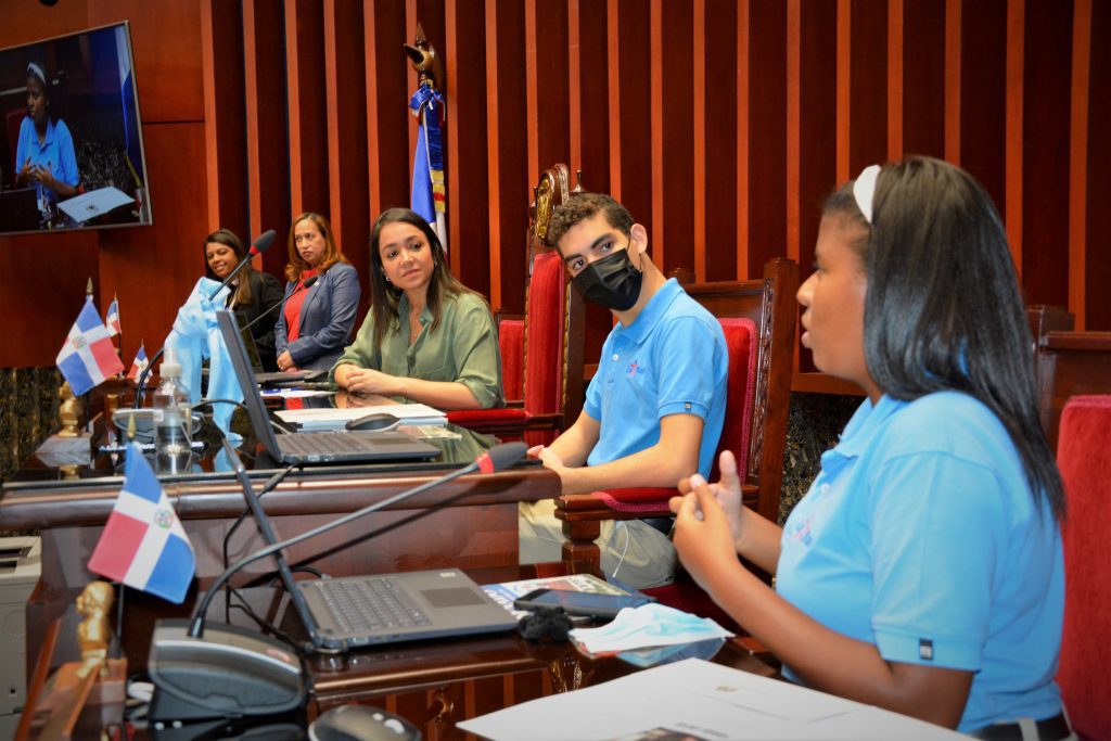 El Senado abre sus puertas a los estudiantes del Colegio La Salle2 1