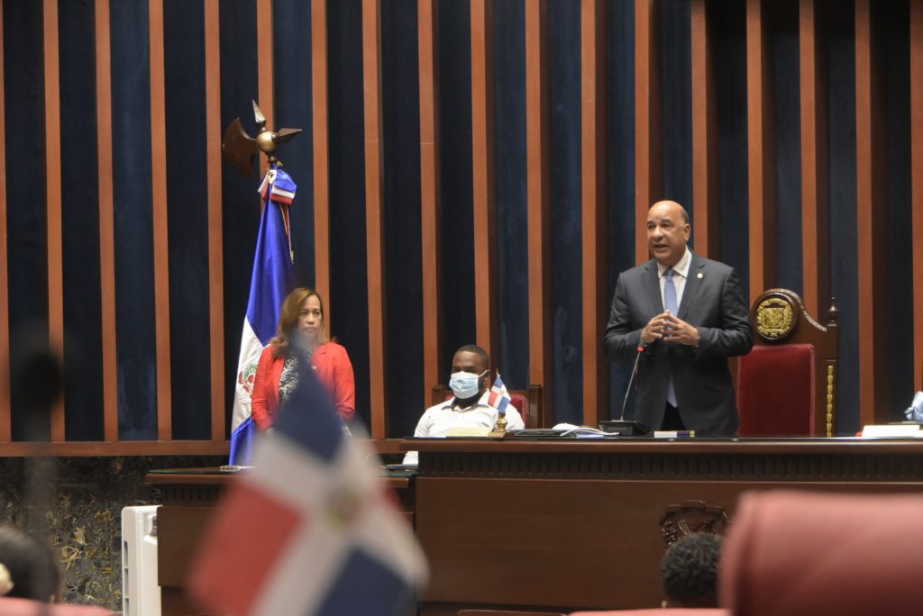 Estudiantes del reconocido Liceo Dr. Miguel Canela Lazaro visitan el Senado de la Republica 2