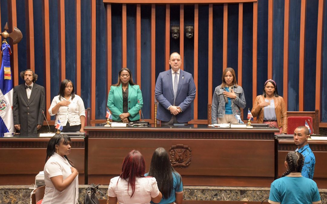 El Senado abre sus puertas a estudiantes de Polo, Barahona
