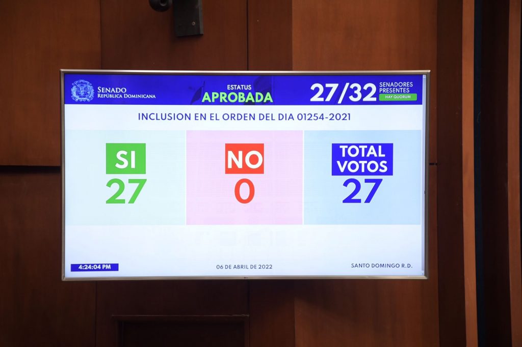 Senado de la Republica implementa Sistema de Voto Automatizado para las sesiones del Pleno
