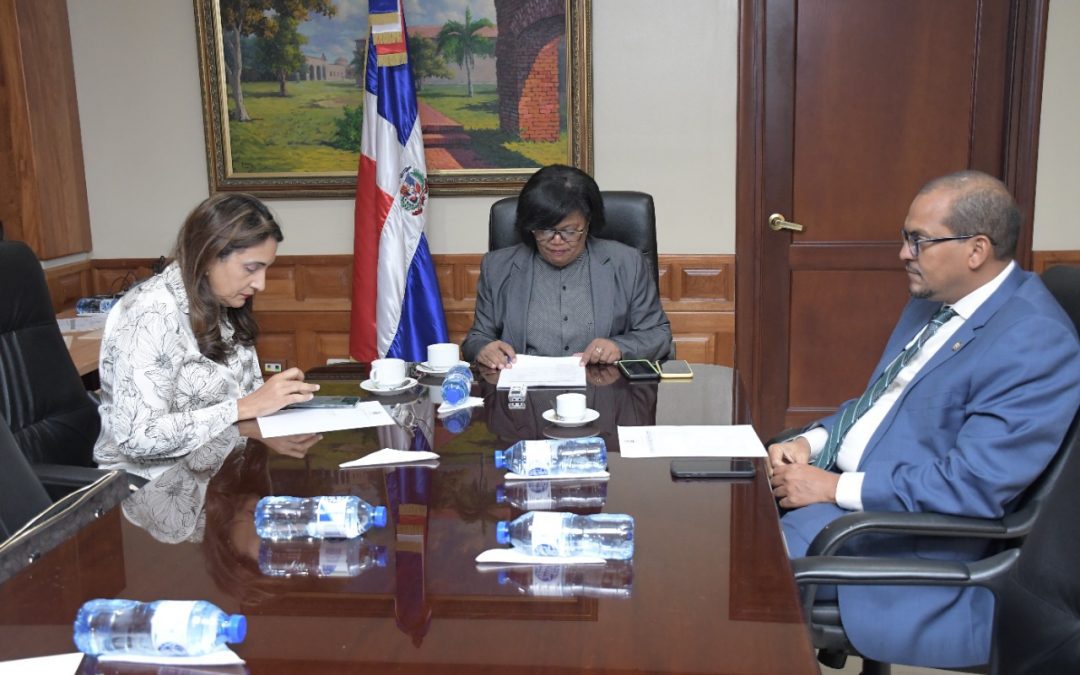 Comisión de Familia del Senado favorece instalar una casa de acogida para víctimas de violencia intrafamiliar en Hato Mayor 