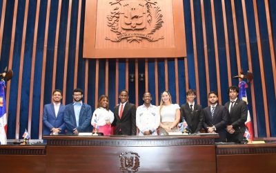 El Senado recibe la visita de integrantes de la Alianza Juvenil Acción y Cultura, de Provincia Santo Domingo