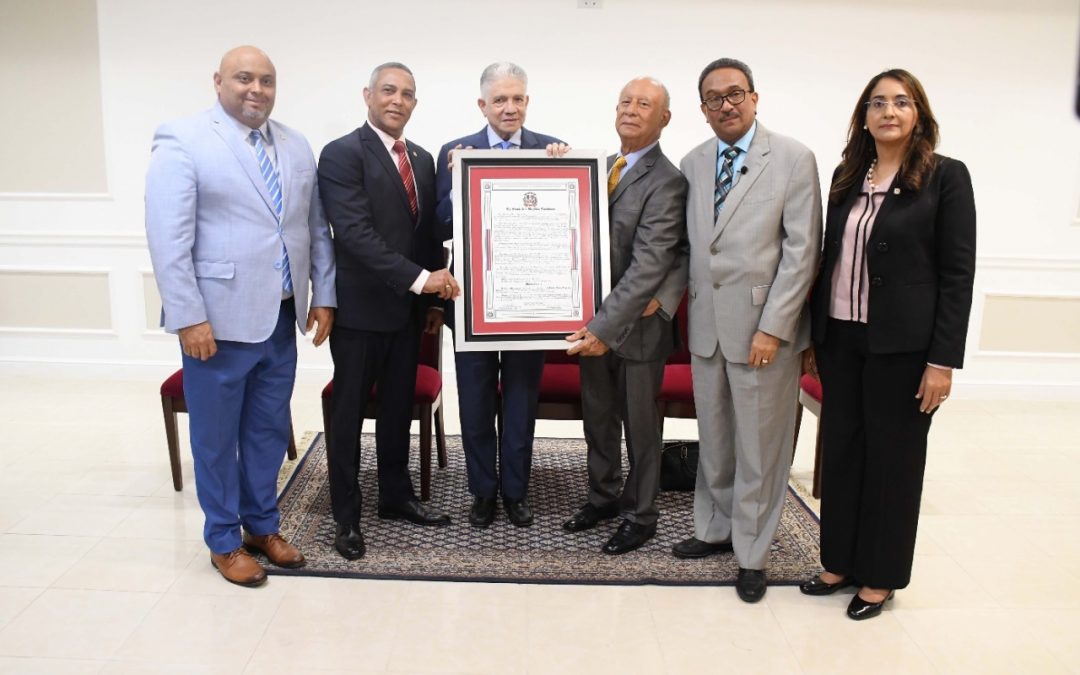 Historial de Noticias 11 El Senado de la República reconoce al radiodifusor Calazán Omar Cepeda Polanco