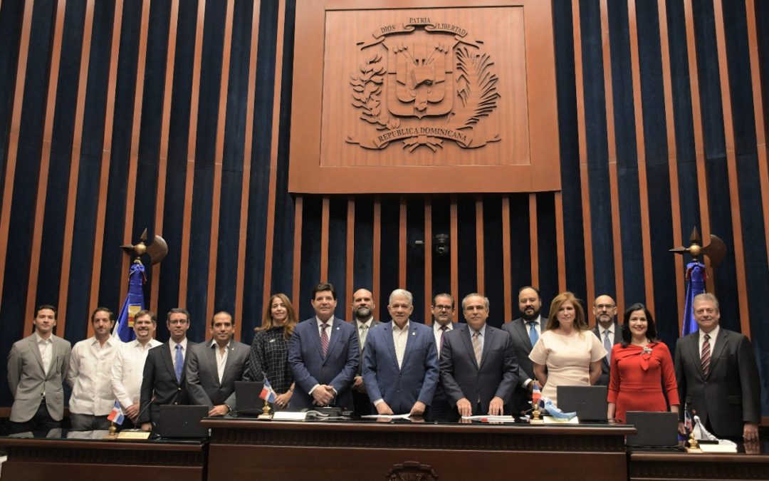Historial de Noticias 3 Presidente del Senado recibe visita de la AIRD