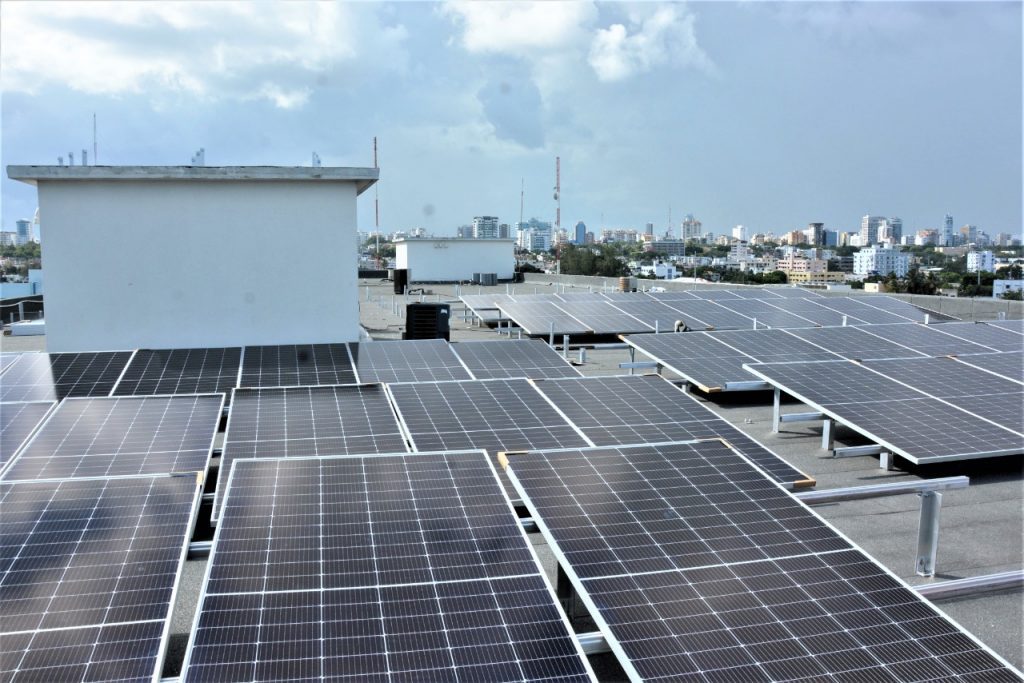 El Senado de la Republica transforma su matriz electrica con paneles solares3