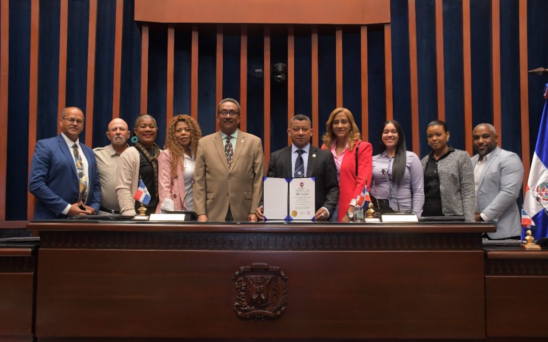 Historial de Noticias 7 El Senado recibe a Ramón Pérez Mateo, exaltado al Salón de la Fama del Tae-Kwon-Do Mundial