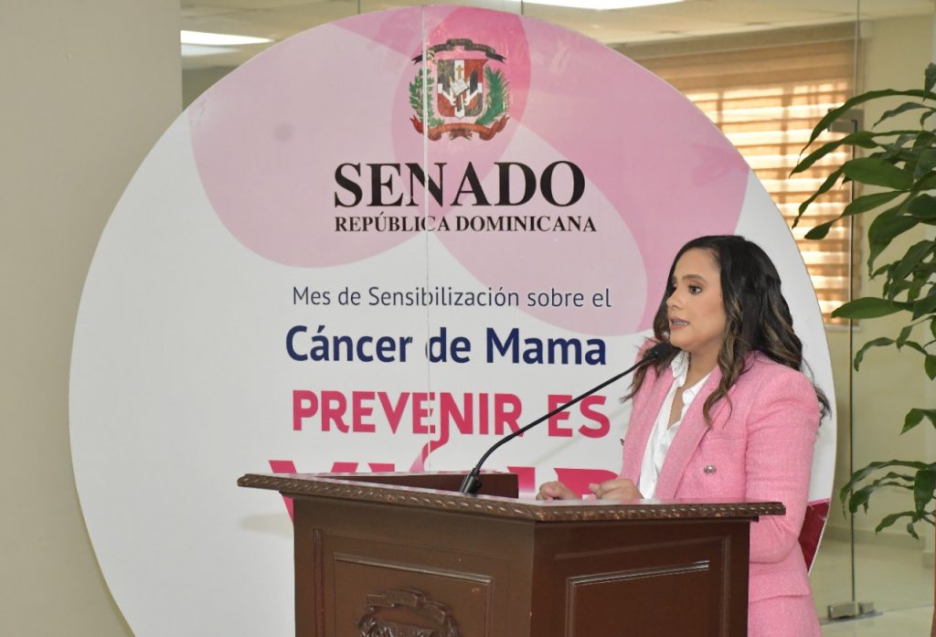 La Camara Alta realiza conferencia sobre prevencion del cancer de mama para sus empleados8