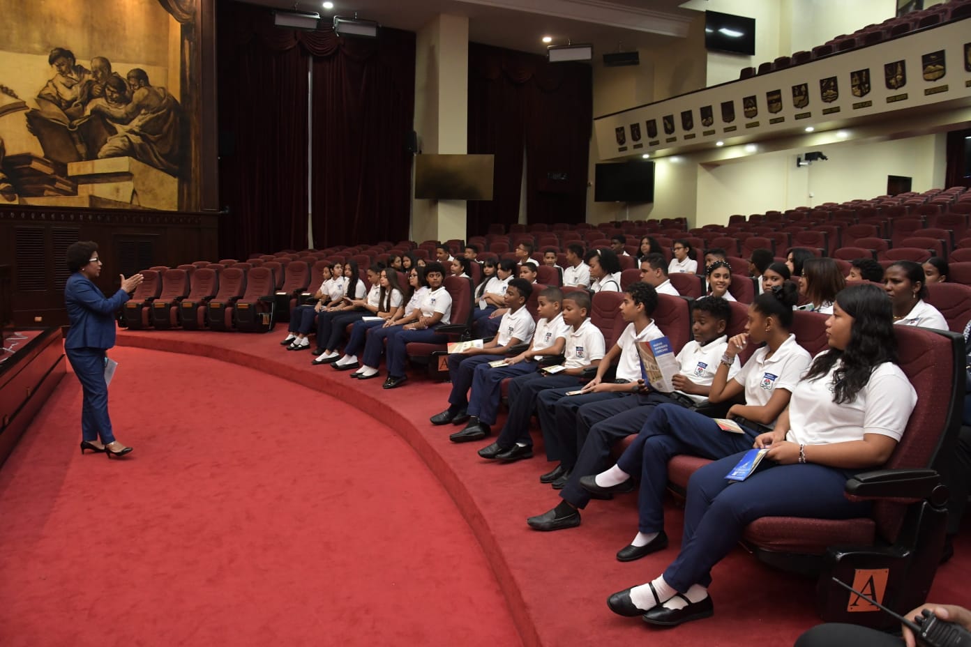 Senado de la Republica recibe a estudiantes del Centro Educativo 123 de Santo Domingo Este 1