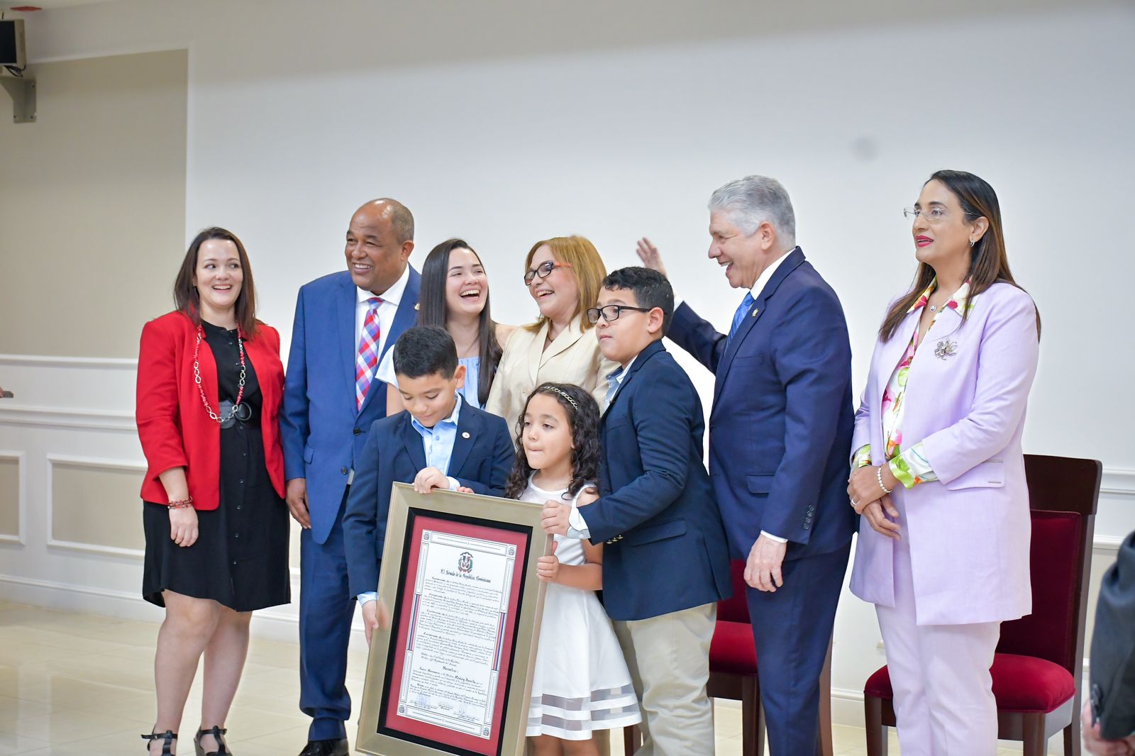 Senado de la Republica reconoce trayectoria de especialista en neuropsiquiatria Daisy Acosta 1