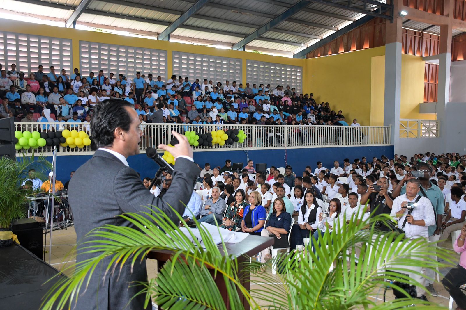 Juventud Prende y Emprende gradua mas de 2000 jovenes en La Romana 2