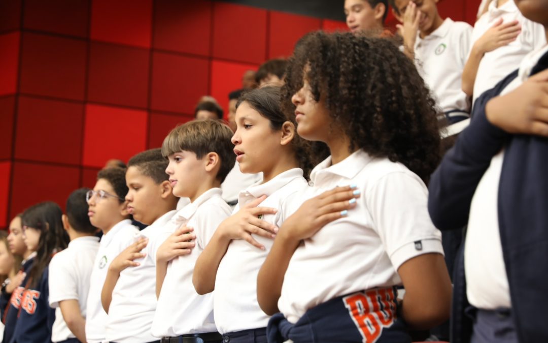 Historial de Noticias 13 El Senado abre sus puertas a estudiantes del Colegio Bilingüe New Horizons