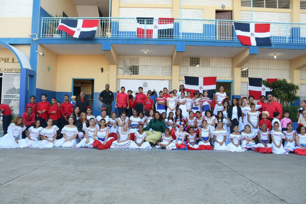 Programa El Senado a la Calle llega al Colegio Nuestra Senora de la Paz del Distrito Nacional 1