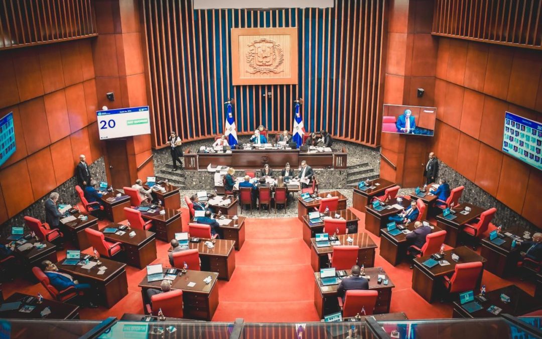 Historial de Noticias 12 Senado aprueba en primera lectura Ley regula exploración y explotación de hidrocarburos