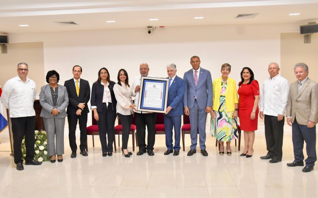 Historial de Noticias 3 Senado reconoce al INTEC por 50 años en la educación superior