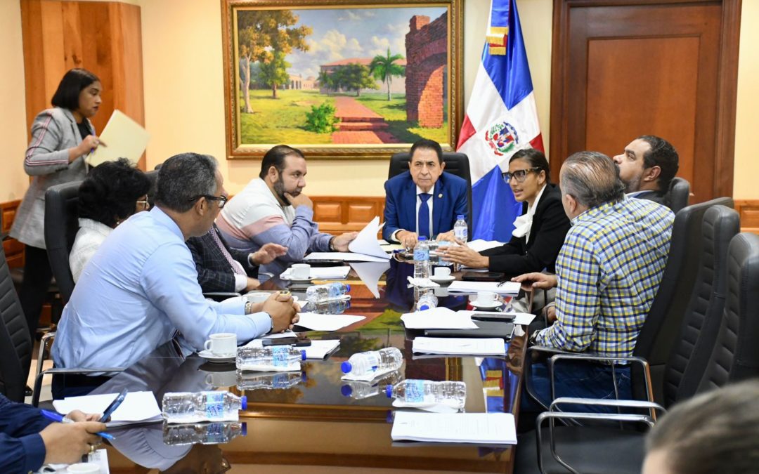 Historial de Noticias 12 Comisión Hacienda del Senado analiza Ley flexibiliza elevar a 10 años importaciones de vehículos usados