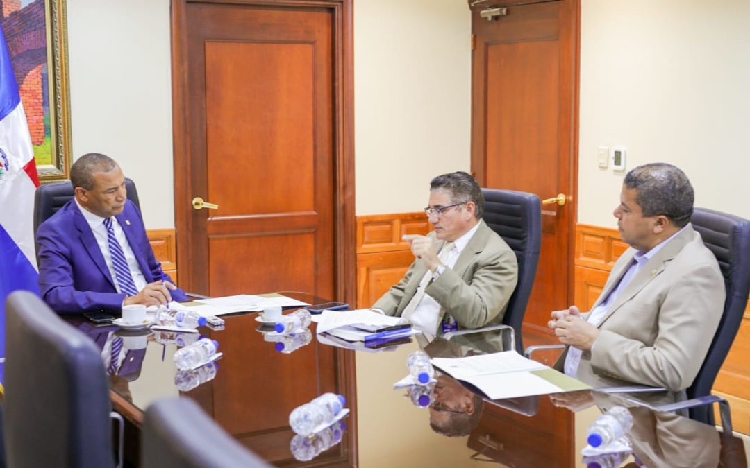 Historial de Noticias 8 Comisión de Relaciones Exteriores avanza análisis resolución solicita oficina de Pasaporte en Valverde