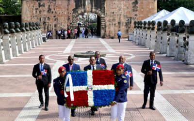 Senado rinde homenaje a Juan Pablo Duarte en el Altar de la Patria en 211 aniversario de su natalicio