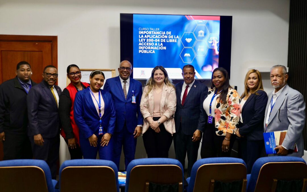 Senado imparte taller “Importancia de la aplicación de Ley 200-04 de Libre Acceso a la Información”