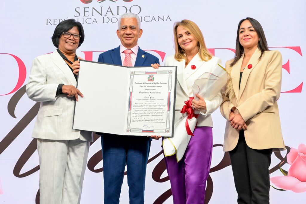 Senado reconoce a 32 mujeres del DN y demás provincias por sus valiosos aportes en diferentes áreas 10 IMG 20240309 WA0002 1