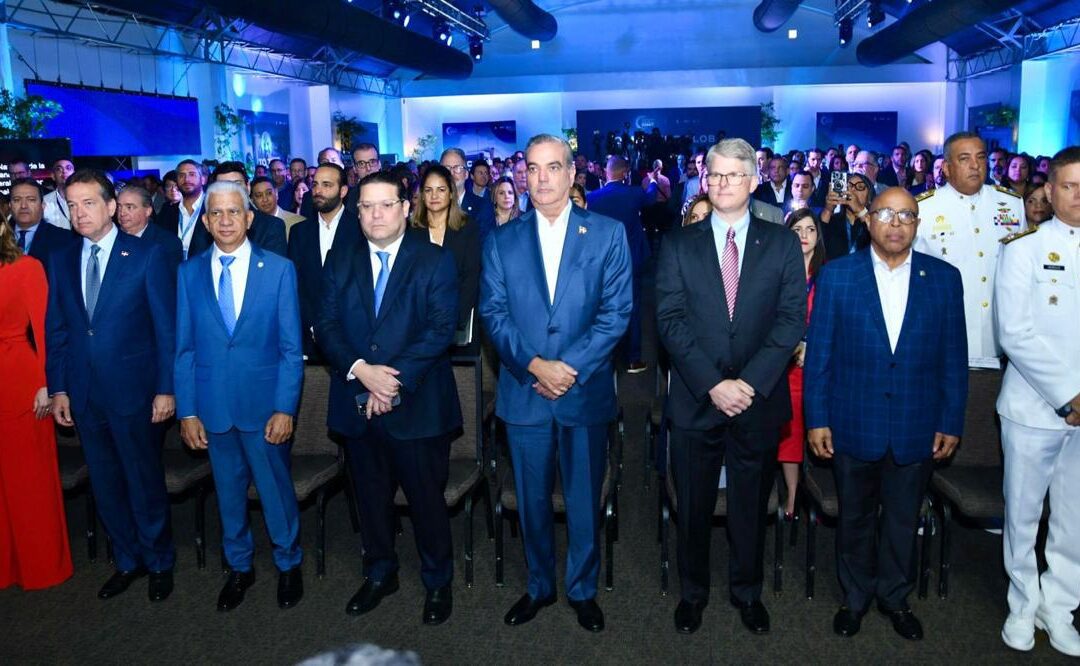 Presidente del Senado asiste a inauguración de Republic Logistics Summit 2024