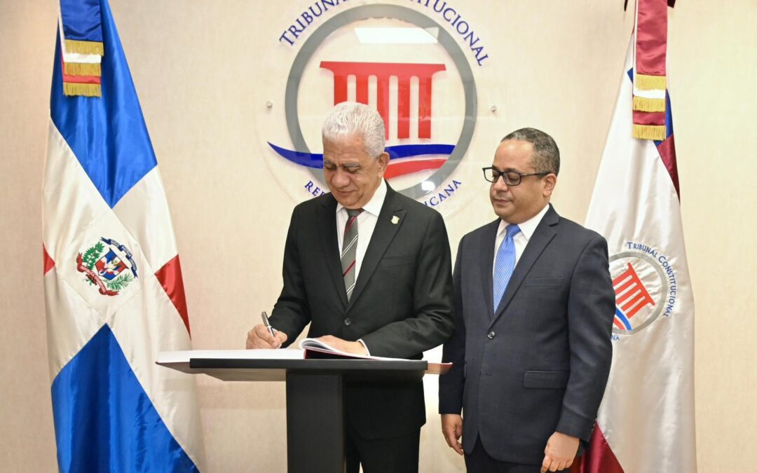 Presidente del Senado, Ricardo de los Santos y Jueces del Tribunal Constitucional se reúnen para coordinar acciones de jornadas formativas