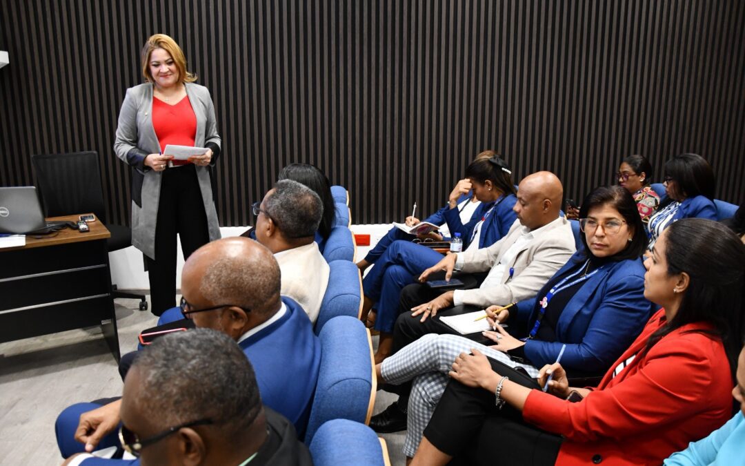 Senado imparte taller “Habilidades de Liderazgo” a colaboradores