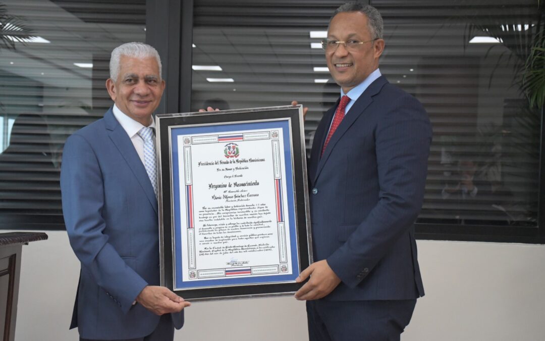 Presidente Senado Ricardo de los Santos reconoce senadores del período constitucional 2020-2024
